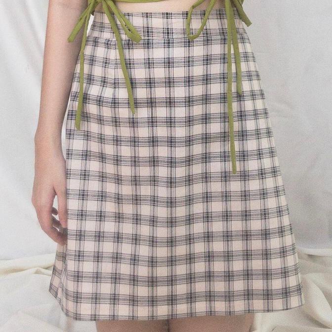 KOREAN PLAID MINI SKIRT ROK A-LINE KOTAK KOREA ROK TARTAN KOREA IMPORT - Hitam