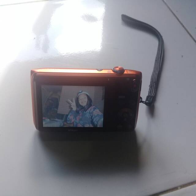 Camera Digital Nikon 20.1 MP