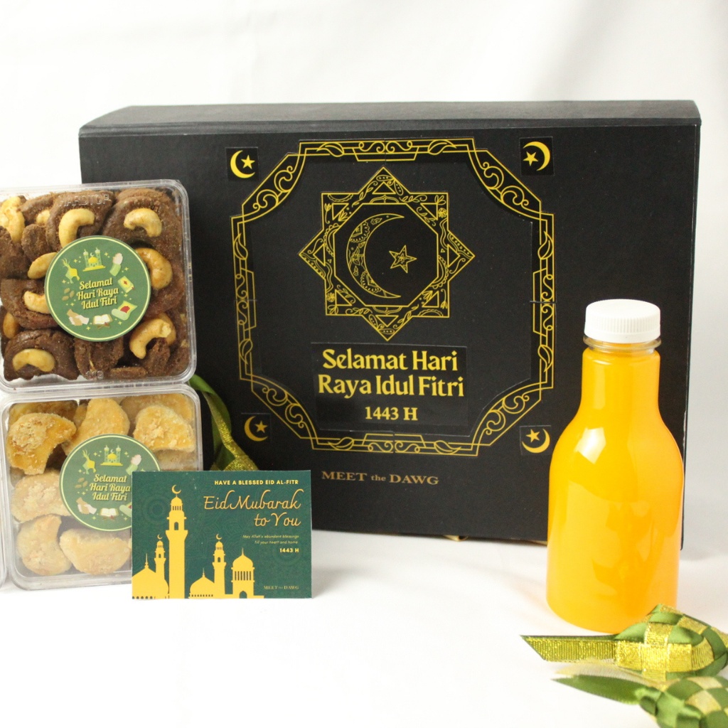 

Hampers bingkisan paket lebaran kue kering dan sirup chantiq bouquet meet the dawg premium set