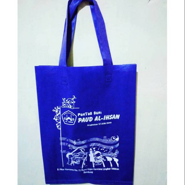 

Tas #goodie bag bahan spun bond UK 30x40