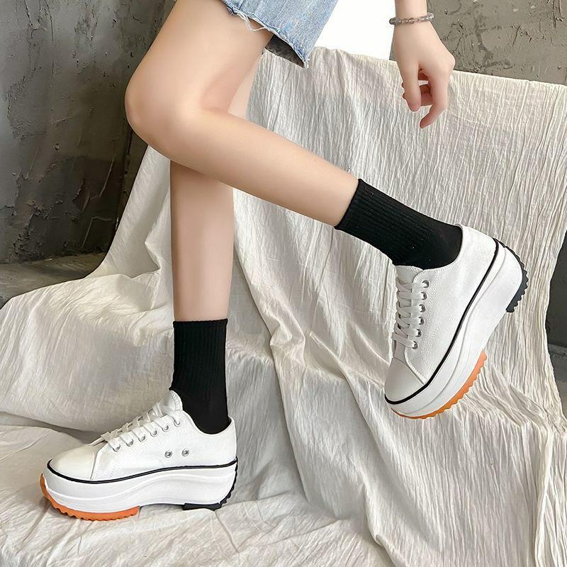 Sepatu Fashion Wanita Putih Model Tinggi Sepatu Sneakers Perempuan Korea Fashionable Ringan Anti Slip Trendy Kekinian