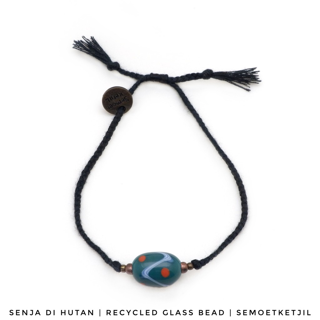 

Semoet Ketjil Gelang Bohemian Senja Di Hutan Gudo