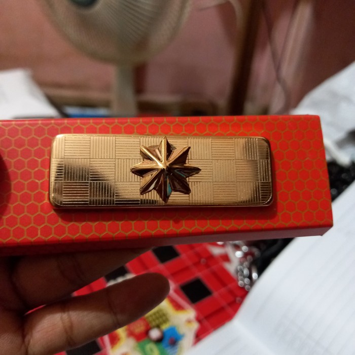 

Promo !!! Tanda Jabatan PNS Kerah Bintang 1 (magnet) Kualitas Exclusive Sedia perlengkapan kantor