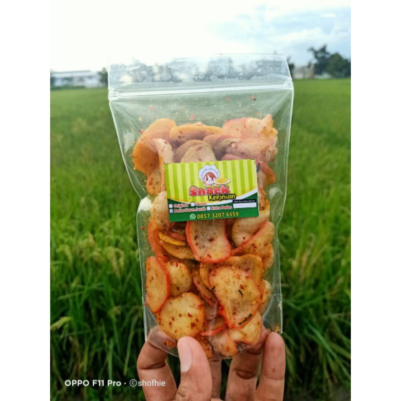 

Kerupuk Bantet Cemilan 60 gram / Cemilan Santai . Snack Kekinian . Seblak Pedas . Krupuk Pedas