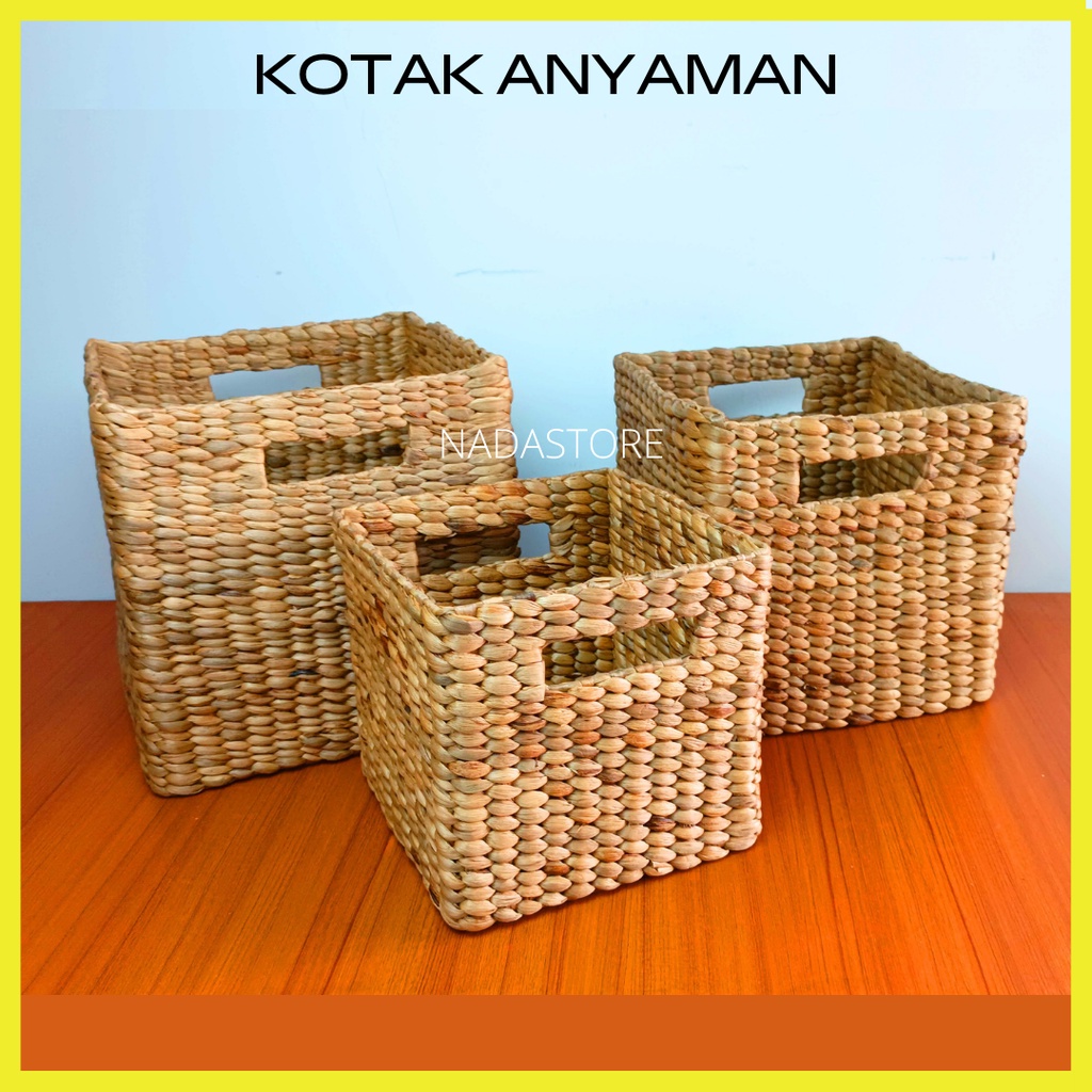 BOX PENYIMPANAN SERBAGUNA KOTAK ANYAMAN ENCENG GONDOK BENTUK KUBUS BOX NATURAL