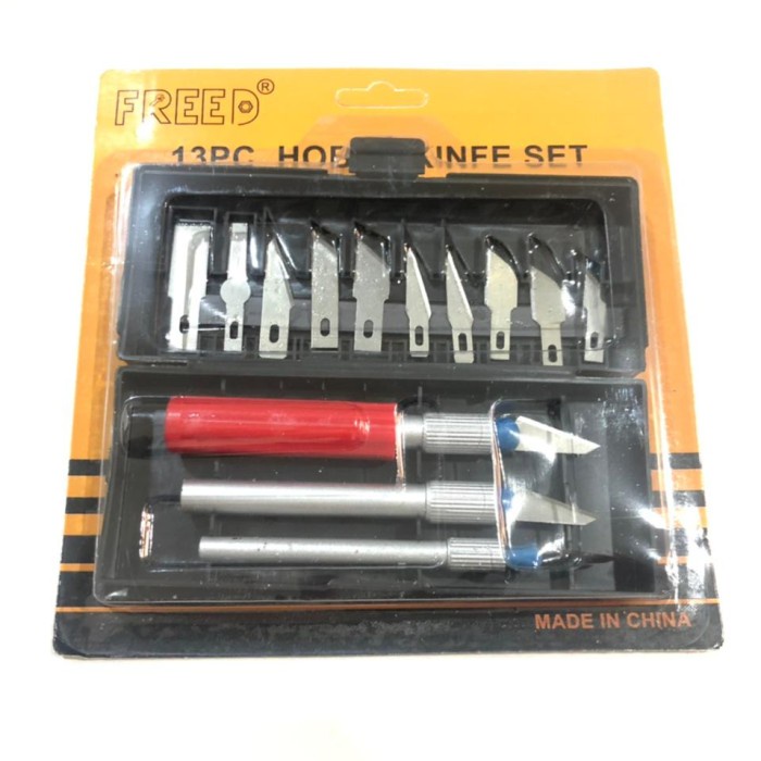 

UKIR-ALAT- ALAT UKIR PISAU SET 13 PCS CRAFTING ART KNIFE 3 HANDLE KAYU -ALAT-UKIR.
