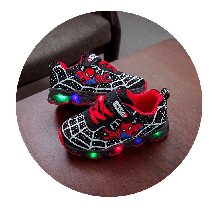 HappyOliver HERO WEB Sepatu Sneakers Anak Gambar Super Hero Dengan Lampu LED 2-8 Tahun