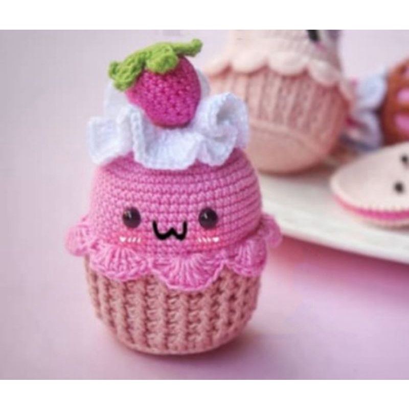 Buttercream- - Boneka Rajut Amigurumi Cupcake