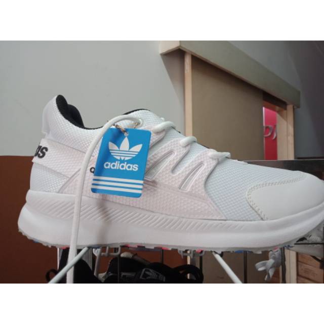 SEPATU SNEAKERS CASUAL WANITA ADIDAS PREMIUM