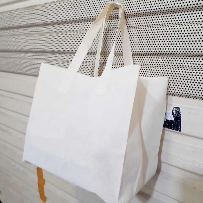 

✨ BISA COD ✨ Tas Bahan Spunbond masuk box 22x22 cm | tas box brownies | goodie bag