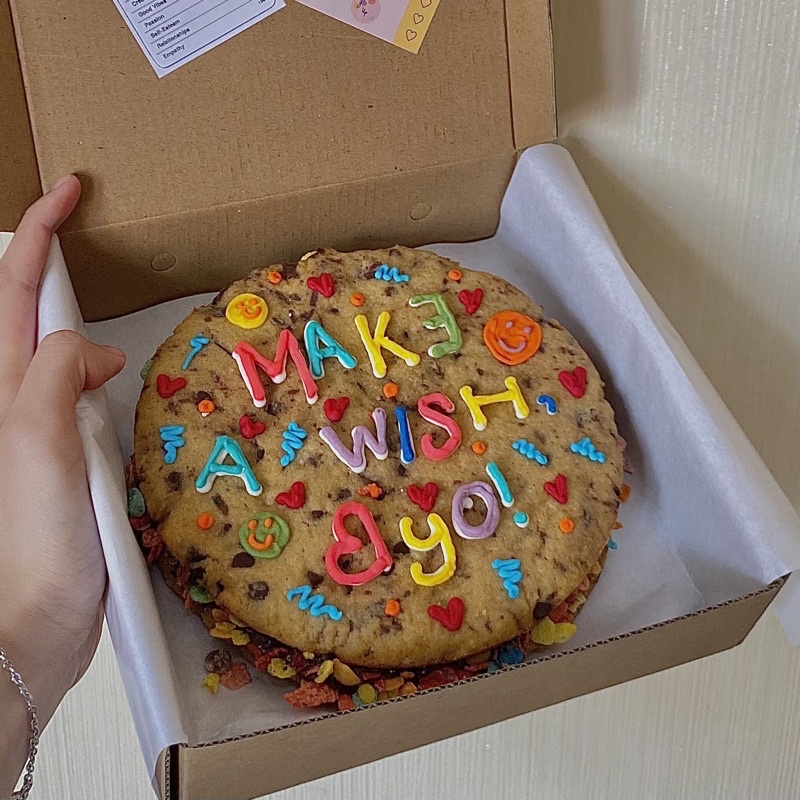 

Birthday Party Cookie with simple design