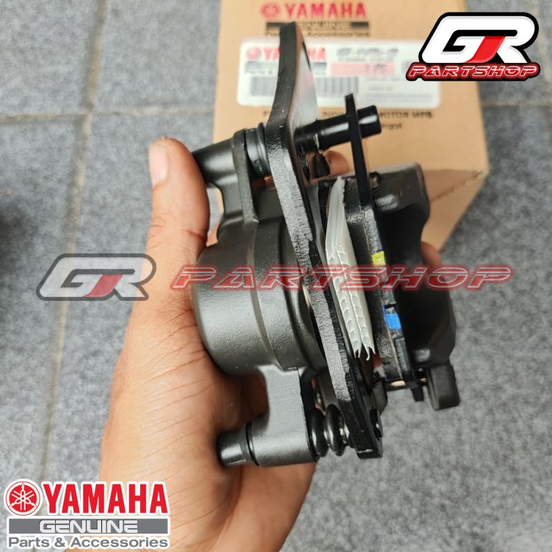 kaliper depan assy hitam doff single piston nmax old new aerox old new xabre original yamaha caliper rem kepala pala babi ori ygp