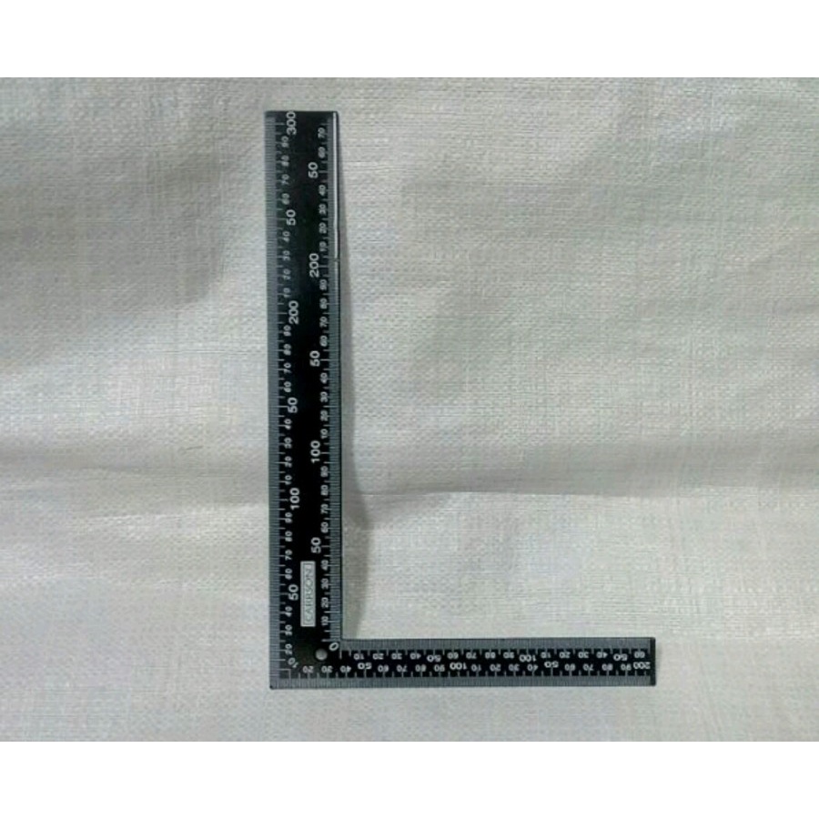 

Penggaris siku 20-30 cm / penggaris siku tukang 20-30 cm