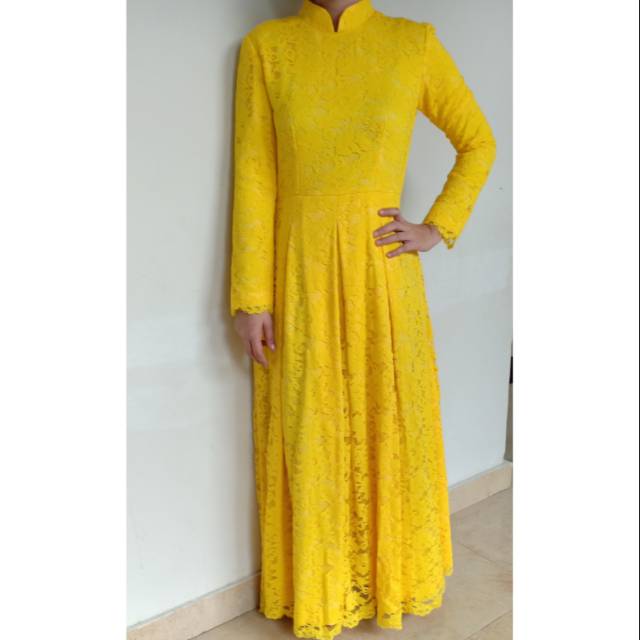 Preloved Dress pesta brokat prada