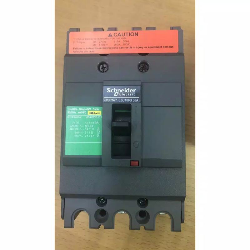 SCHNEIDER EZC100B3030 30AMP 3PHASE