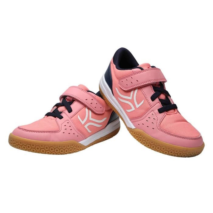 Sepatu badminton anak kids badminton shoes pink artengo