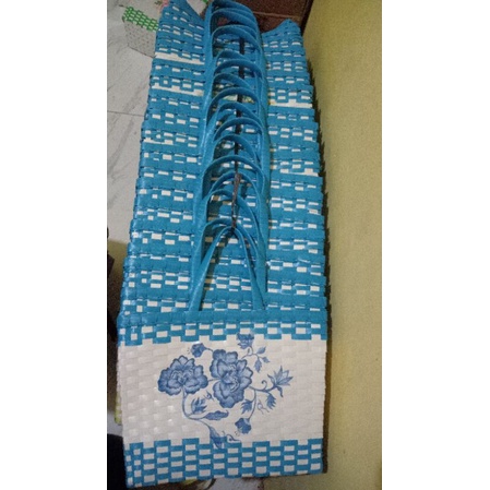 Grosir tas anyaman cantik M /tas lebaran/tas hajatan