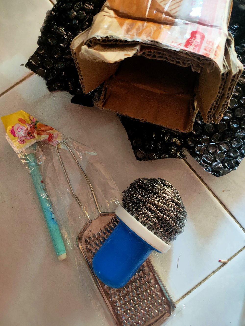 Js1226 Sikat Kawat Panci Kuali  Bulat Gagang Plastik / Sikat Kawat Pembersih Panci /brush Steel Wool