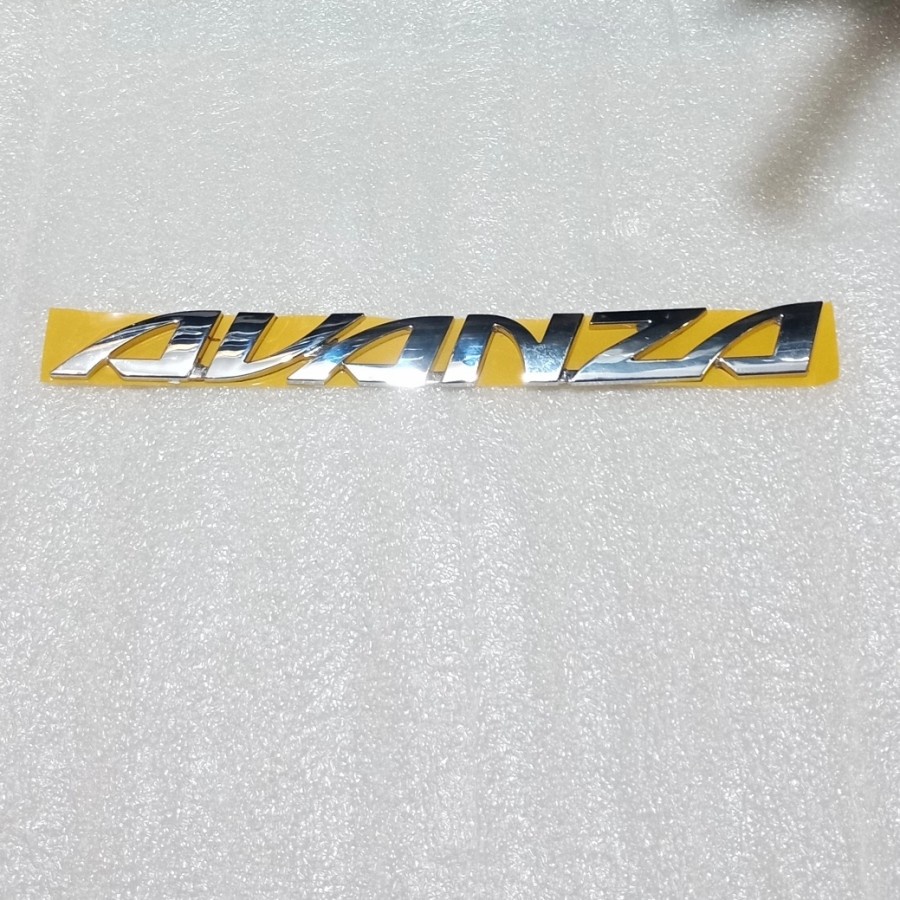Emblem Tulisan Avanza