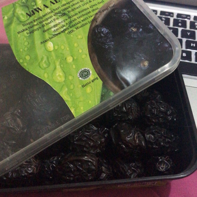 

Kurma Ajwa Al Madinah Premium / Kurma Nabi Premium