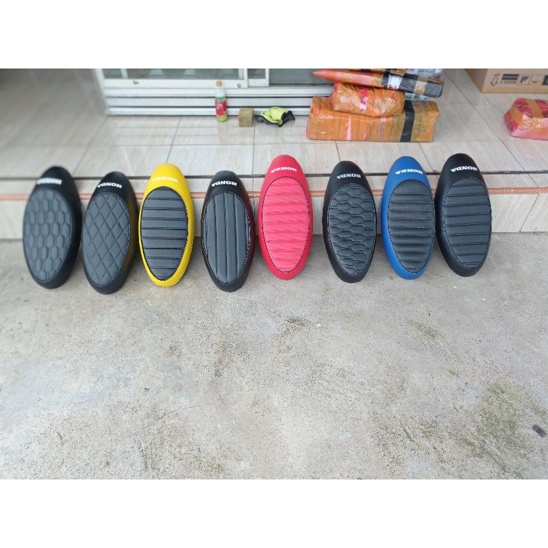 JOK SADEL SINGLE PANJANG HONDA GRAND PRIMA C70 C700