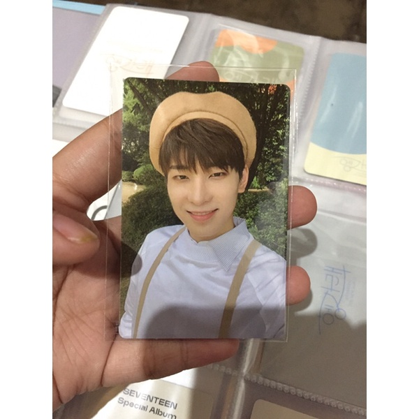 Booked pc wonwoo beret