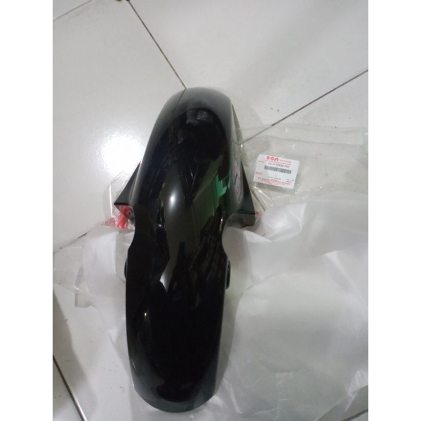 SLEBOR DEPAN GSX R/S