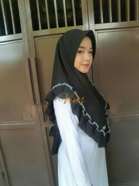 Hijab instan syar'i