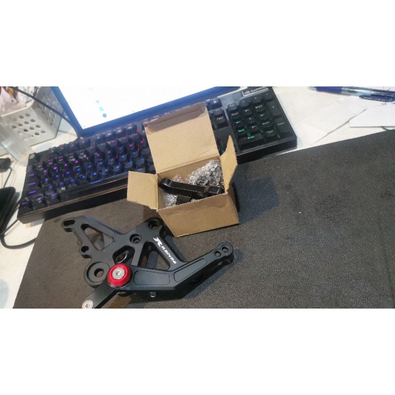 footstep underbon rapido Footrest mx king + step belakang sys