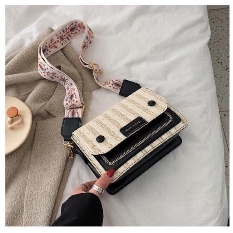 SG1103 syafniegalery tas selempang garis garis import
