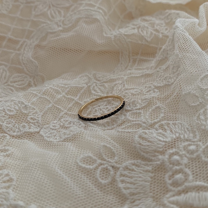 CINCIN LISTRING HITAM