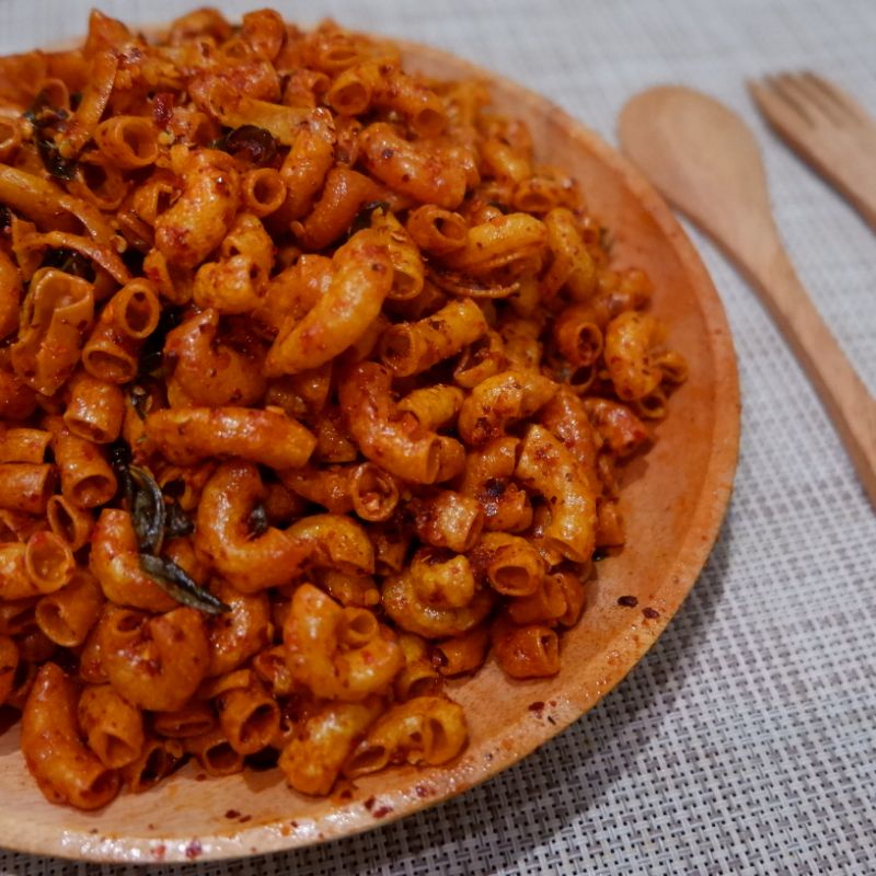 

MAKARONI PEDAS DAUN JERUK