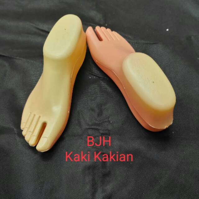 Patung Kaki kakian