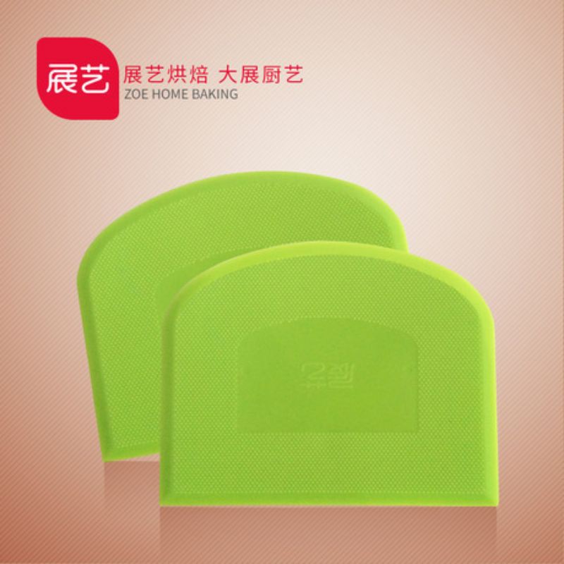 Zoe plastic dough cutter / alat potong adonan roti