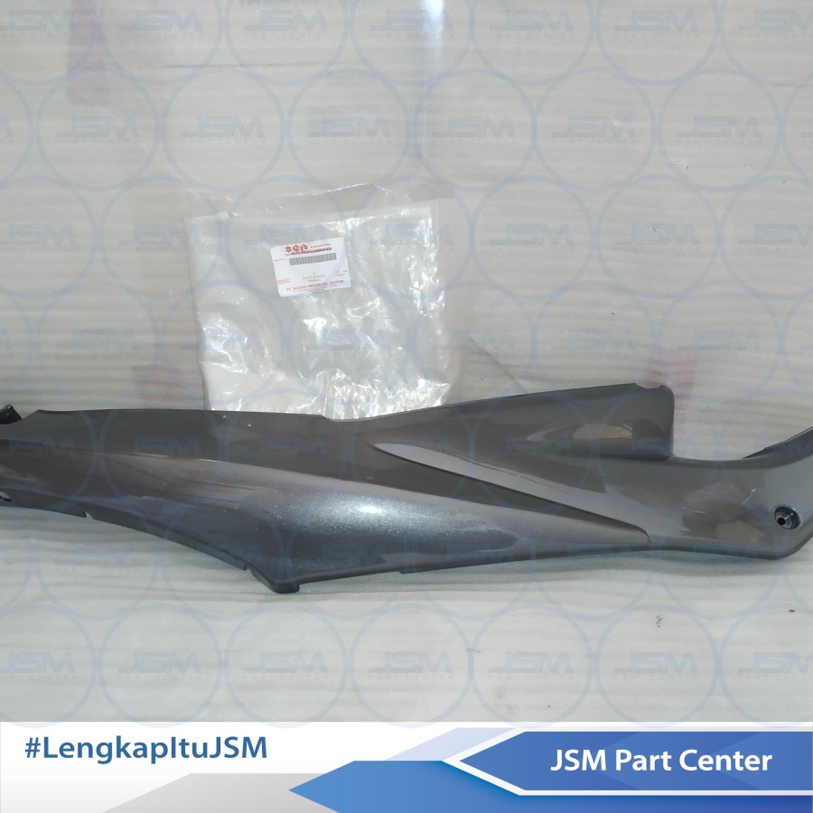 COVER BODY KANAN SILVER SATRIA FU 150 47111B25G00NX4D ORIGINAL