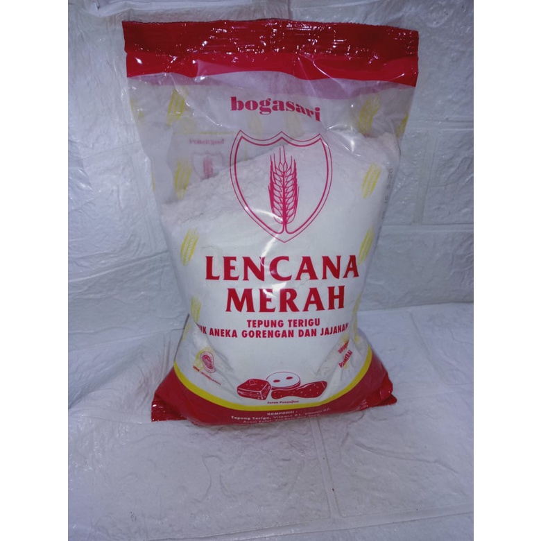 

Lencana Merah Tepung Terigu Bogasari 1kg