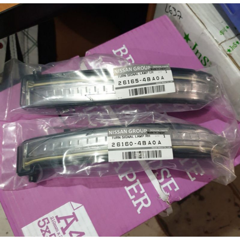 lampu sen sign spion Xtrail T32 Terra Serena C27 original satuan kanan/kiri