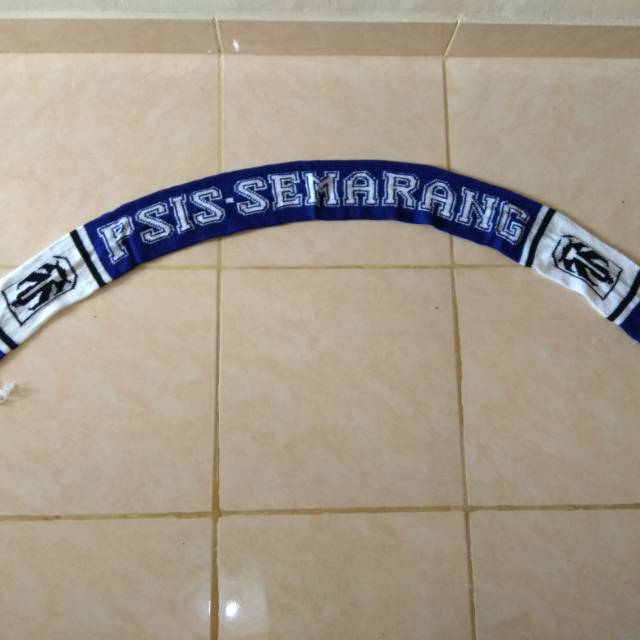 Syal Rajut PSIS Semarang