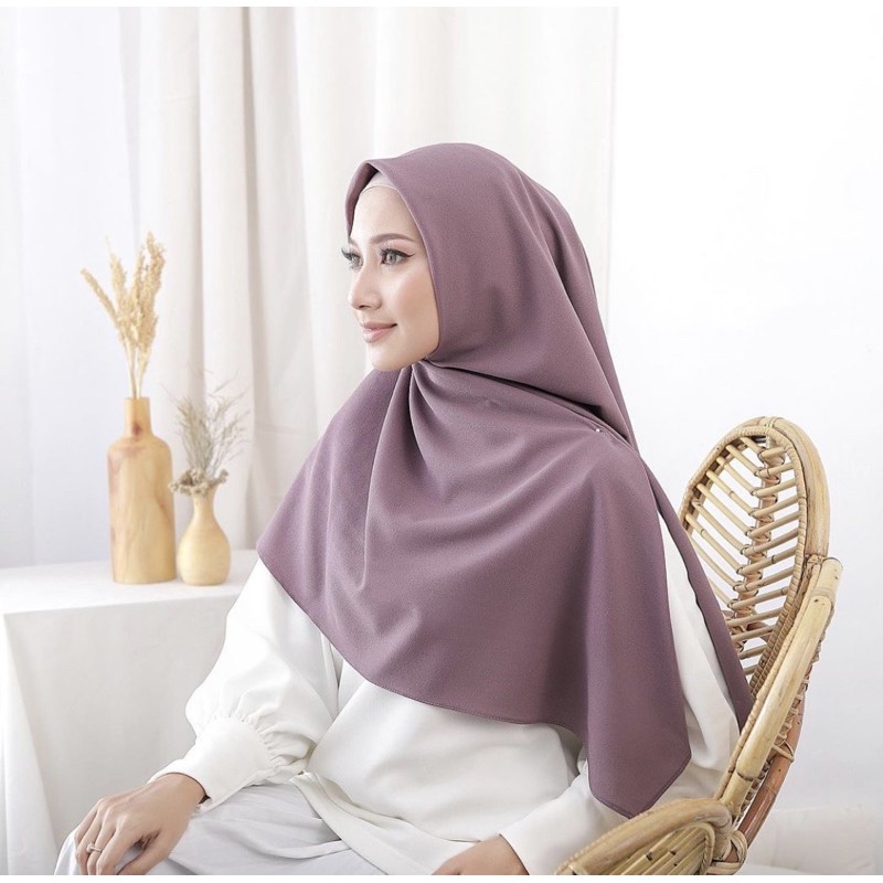 Jilbab Segiempat Diamond Syari Kemas Pouch Exclusive Wangi