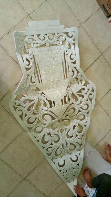 Ukiran Gunungan Spon Karet