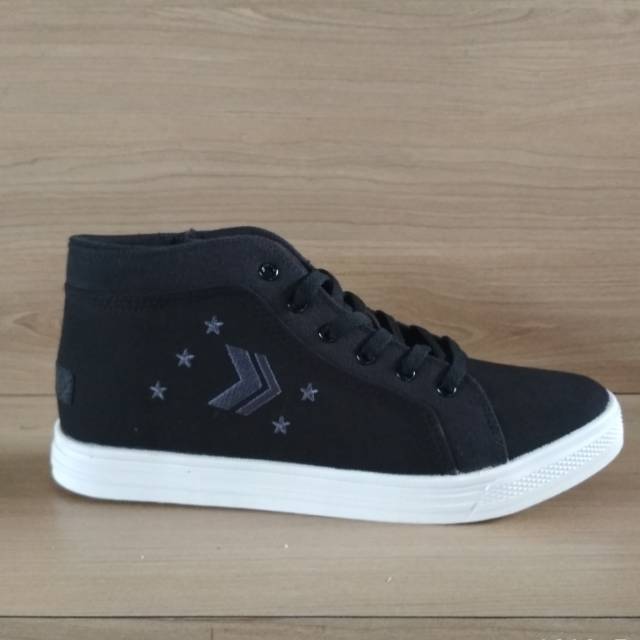 Sepatu Sneaker Remaja Tomkins SNOWMAN  Blk/wht