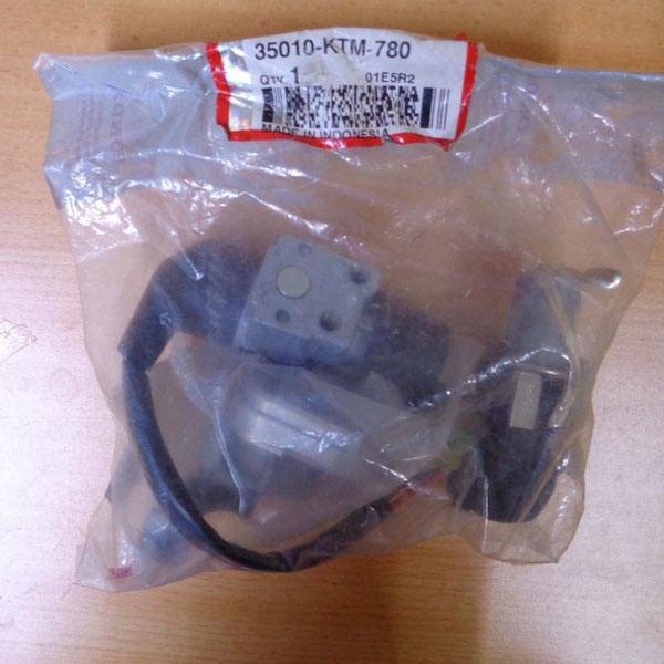 Kunci Kontak SUPRA X 125 Karbu AHM 35010KTM780