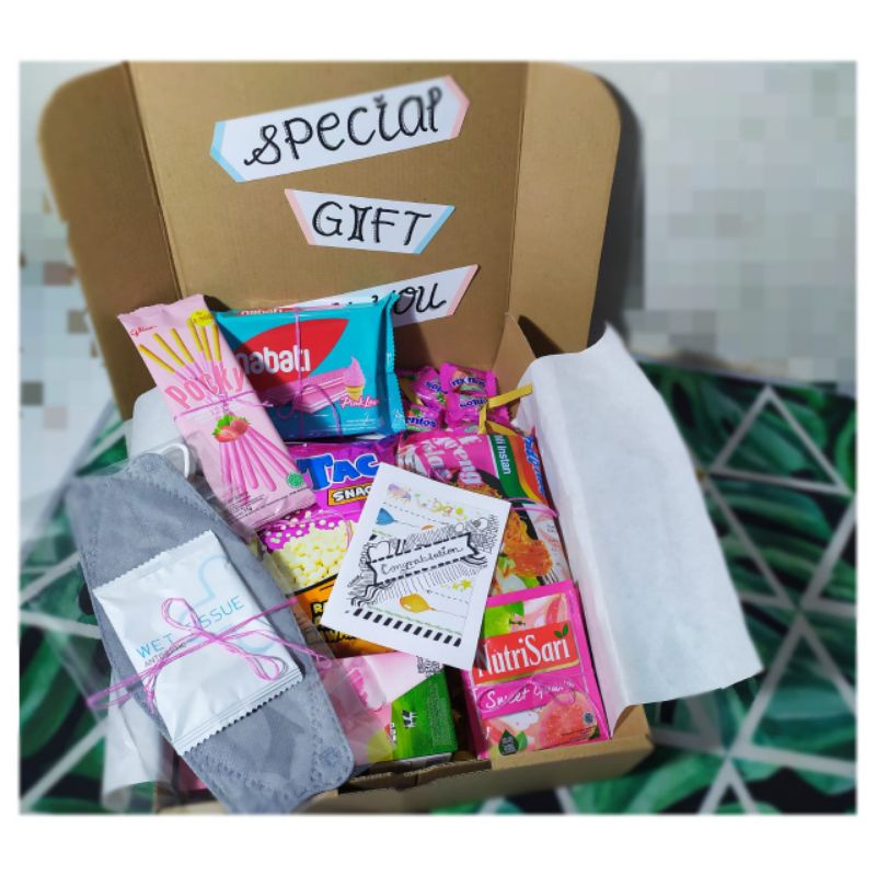 

Hampers snack kekinian - Seri PINK