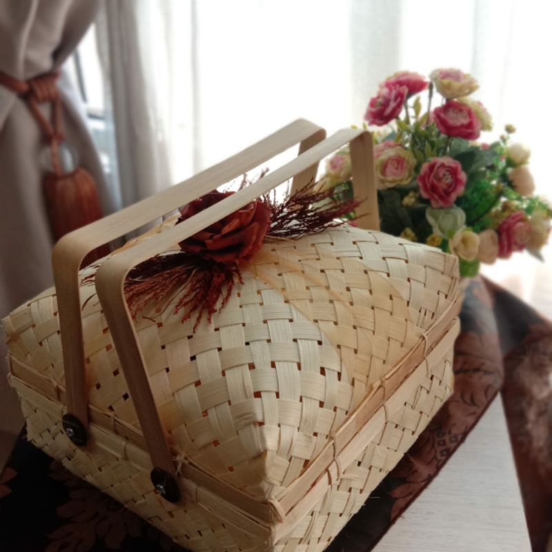Besek kaki - Sokase bambu - box makanan - tempat nasi kotak - nasi kotak