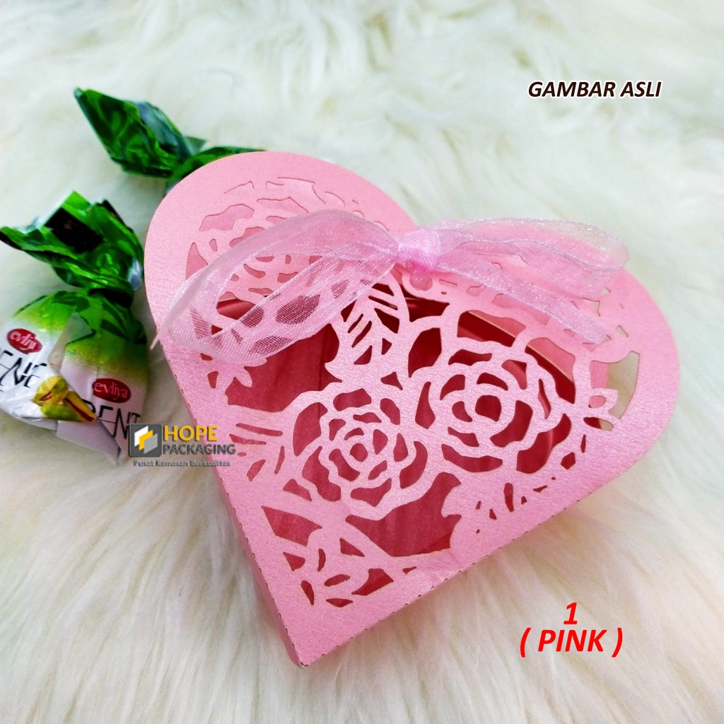 [ 5 PCS ] Gift Box Love Laser Cut Candy dus Gratis pita Ukuran 9x6cm