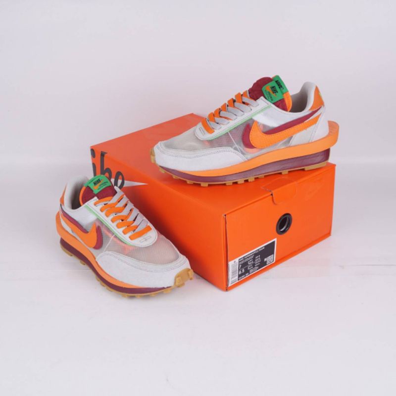 Sepatu Nike Sacai vaporwaffle X CLOT LDvWaffle Orange