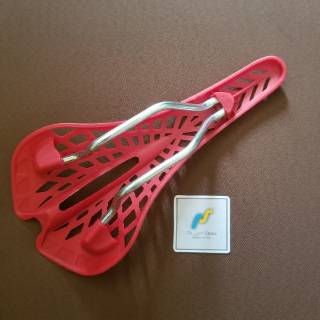 Vertu Sadel Hollow Spider Sadel Sepeda Lipat MTB Vertu Sadel Hollow Spider Sadel Sepeda Lipat MTB