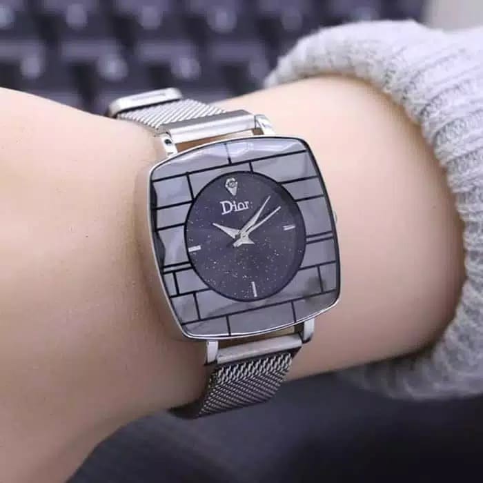 Terbaru - Jam Tangan Wanita Magnet Kotak Cantik Murah - Silver