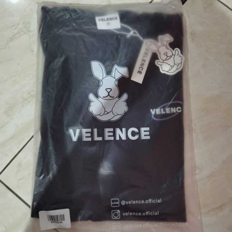 VELENCE TSHIRT KAOS NOT SO BASIC FLOW IN THE DARK BUCKET HAT VIVID WIN METAWIN