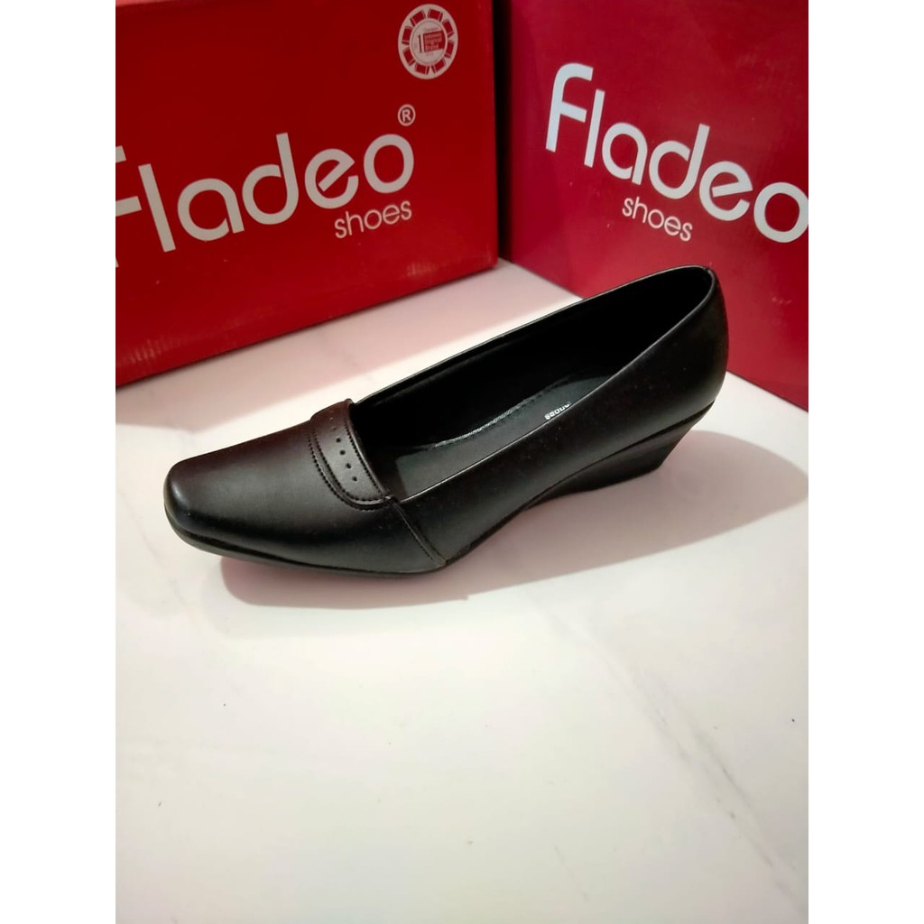 Sepatu Kerja Wanita Wedges FLADEO LSF 301-1SMBCK sz 37